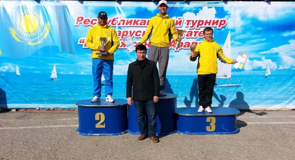 Қамбаш көлінде желкенді қайық сайсы өтті