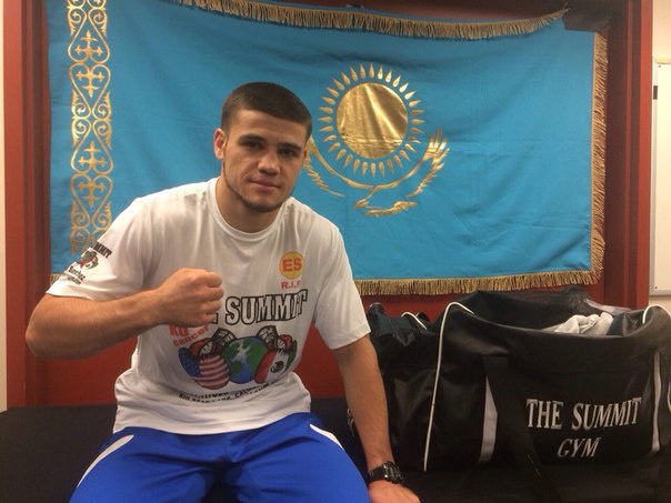 Қазақстандық боксшы Руслан Мадиев алғашқы жеңісіне жетті
