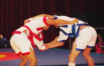 Отырар өңірінде палуандар сынға түсті