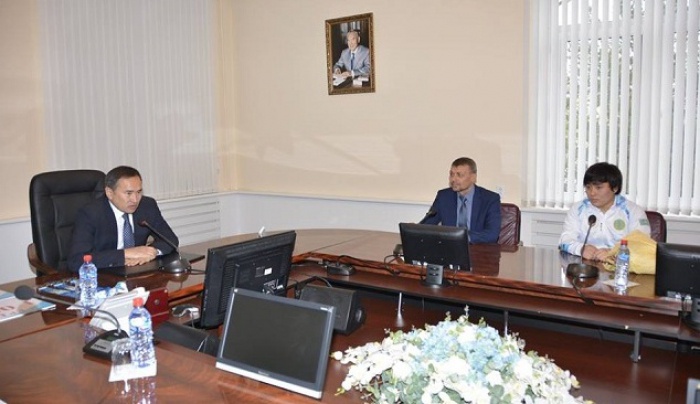 Оңтүстік Қазақстан облысының әкімі Жазира Жаппарқұлды марапаттады