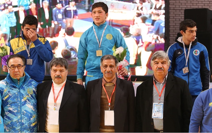 Ядыгер Имам Кубогы. Қазақстандық палуандар бірінші күні төрт жүлде иеленді