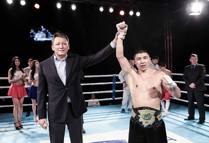 AIBA Pro Boxing Берік Әбдірахманов Әлем чемпионы атанып, Олимпиада жолдамасын иеленді