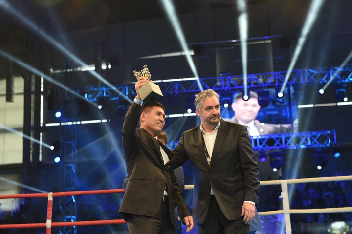 AIBA нұсқасы бойынша Мырзағали Айтжанов «Үздік бапкер», Данияр Елеусінов «Үздік боксшы» атанды 