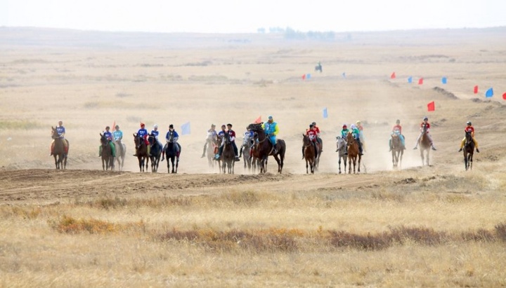 Биылғы «Алтын тұлпар» республикалық аламан бәйгесiнде «ат сыншысы» байқауы ұйымдастырылады
