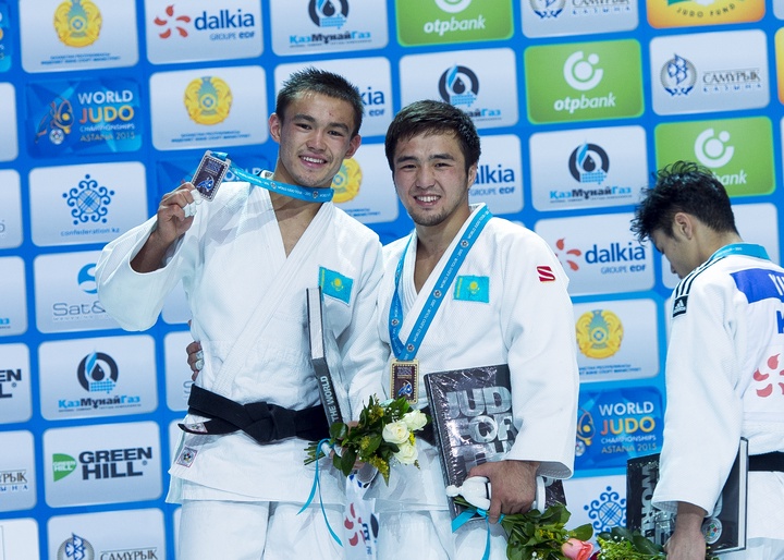 Елдос Сметов Әлем рейтингінде бірінші орынға шықты