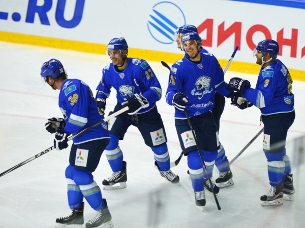 «Барыс» хоккей клубы сырт алаңда «Трактор» командасынан ұтылды