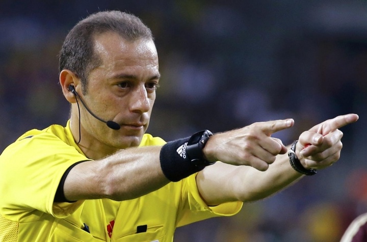 Футболдан Қазақстан Кубогының финалында Джүнейт Чакыр төрелік етеді 