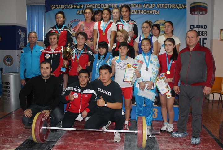 Алматыда Тәуелсіздік күніне орай ауыр атлетикадан қалалық чемпионат аяқталды