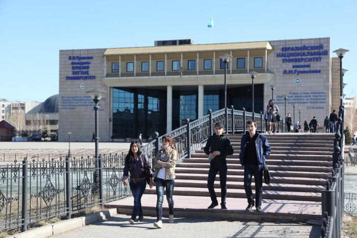 «Kazsport» телеарнасының қызметкерлері студенттермен кездесті