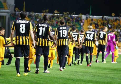 «Қайрат» пен «Маккаби» командаларының бастапқы құрамдары белгілі болды