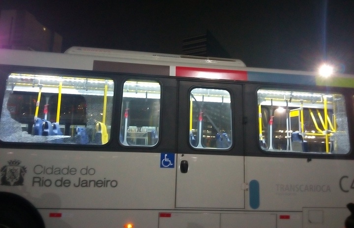 Олимпиада ойындарында журналистер отырған автобусқа жасалған шабуылдан екі адам зардап шекті