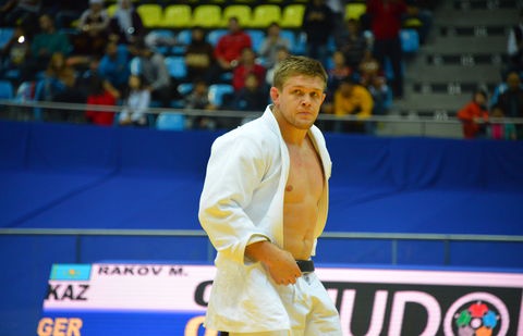 Максим Раков Рио Олимпиадасының 1/8 финалында жеңіліп қалды