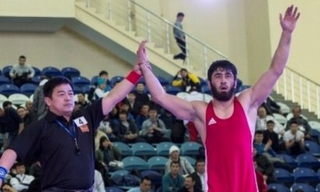 Ғалымжан Өсербаев  турнирдің 1/8 финалына өтті