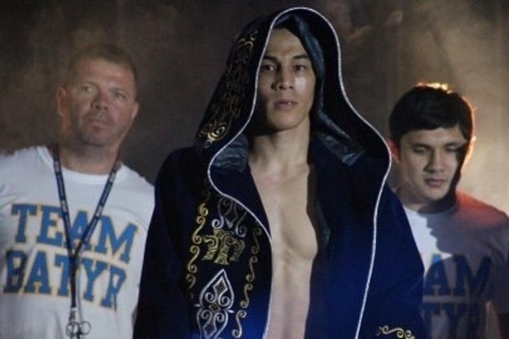 Қазақстандық Батыр Жүкембаев кезекті қарсыласын нокаутпен ұтты