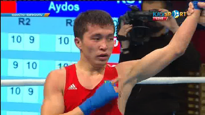 Чемпионат Казахстана по боксу: Кайрат Ералиев (56 кг) прошел в следующий этап (ВИДЕО)