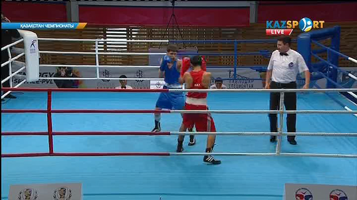 Бокстан Қазақстан чемпионаты: Асылхан Ұзақбаев (56 кг) қарсыласының қателігін ұтымды пайдаланып жеңіске жетті (ВИДЕО)