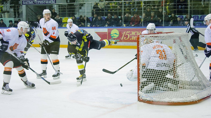 ЖХЛ: «Сарыарқа» «Молот-Прикамьені» овертаймде жеңді- 4:3