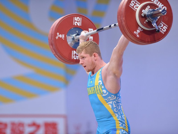 Қазақстандық ауыр атлет Альберт Линдер Азия чемпионы атанды