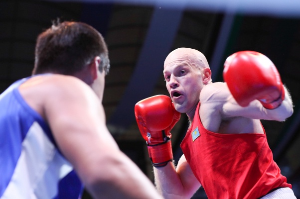 Василий Левит Азия біріншілігі жартылай финалының жолдамасын жеңіп алды (ВИДЕО)