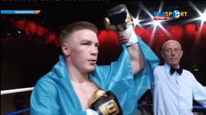 Отандасымыз Виктор Коточигов қарсыласын техникалық нокаутпен жеңді (ВИДЕО)