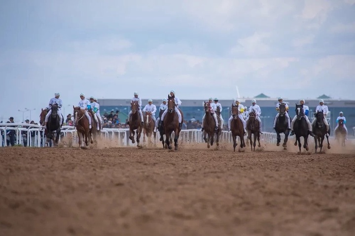 БӘЙГЕ. ҚР Елбасы жүлдесіне арналған «ЕХРО-2017» кубогы